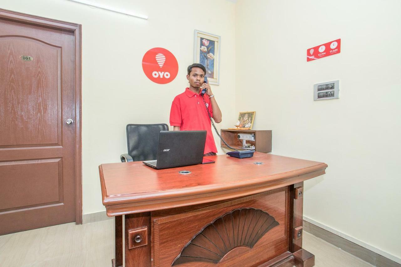 Oyo 13170 Victory Suites Bangalore Esterno foto
